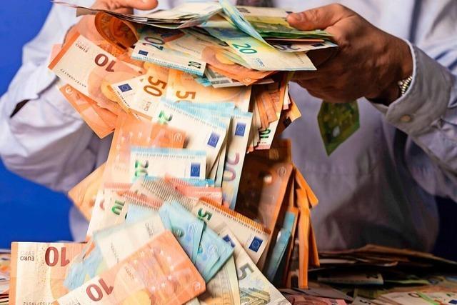 Lrracher Abgeordneter Jonas Hoffmann fordert mehr Einsatz gegen Geldwsche