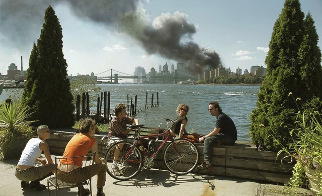 Blick von Williamsburg, Brooklyn, auf Manhattan, 11 September 2001  | Foto: Thomas Hoepker-Magnum