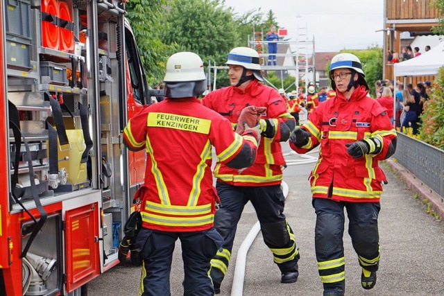 Leistungswettbewerb der Feuerwehren im... einer Gruppe aus Kenzingen in Aktion.  | Foto: Ruth Seitz