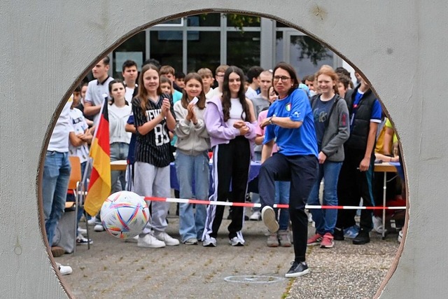 Beim Torwandschieen an der Ruth-Cohn-...um gelte das nicht immer, moniert sie.  | Foto: Markus Zimmermann