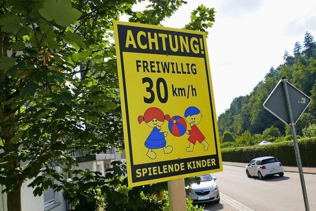 Forderung nach Tempo 30: Anwohner in Schopfheim setzen ein Zeichen