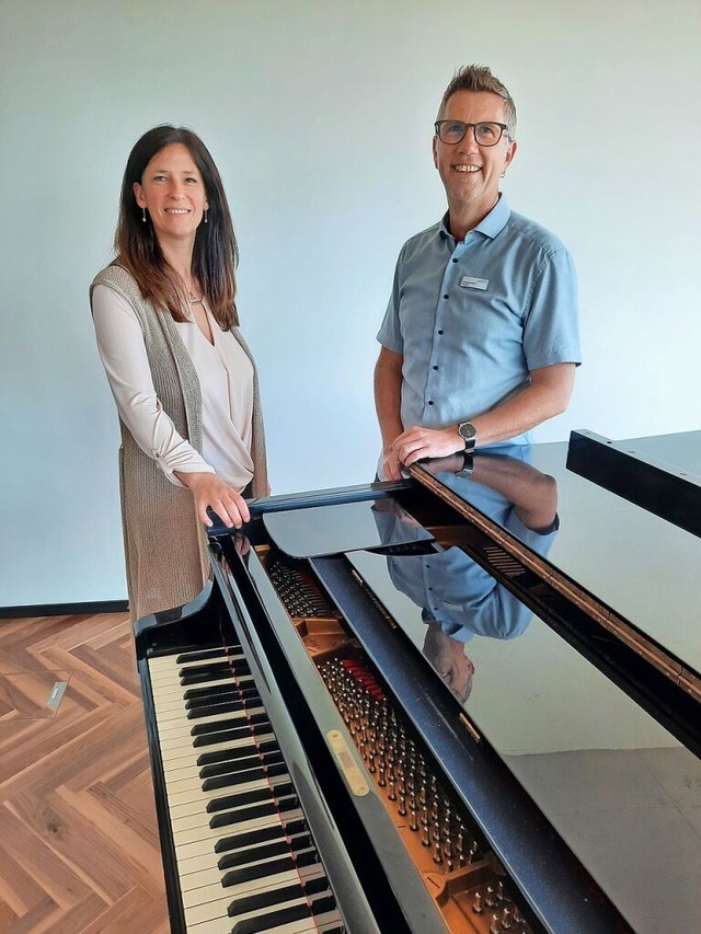 Musikschulleiterin Ariane Matthus und...arbasis arbeiteten, in Festanstellung.  | Foto: Hannes Lauber