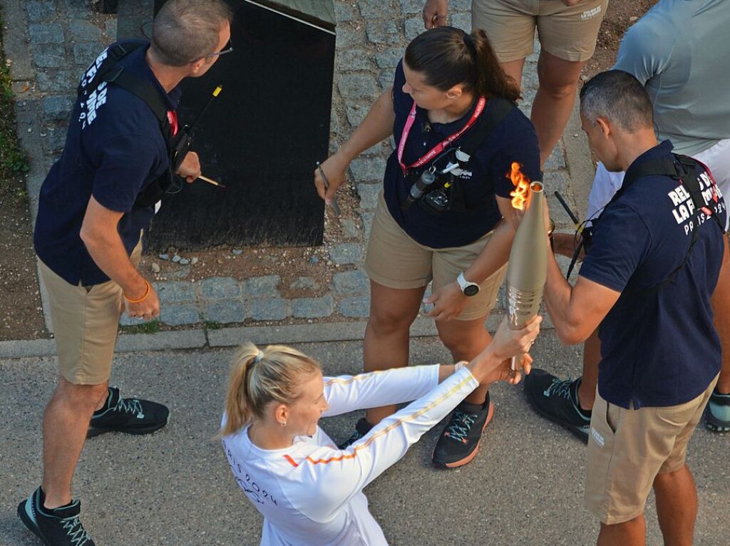 Das olympische Feuer in Weil am Rhein und Huningue