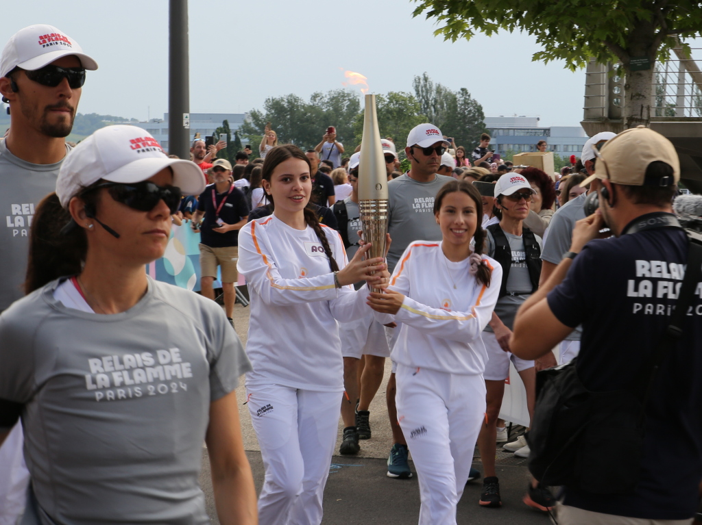 Das olympische Feuer in Weil am Rhein und Huningue