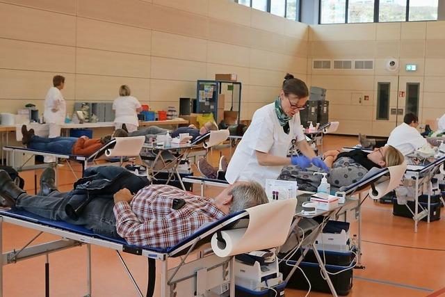 Blutkonserven werden bundesweit knapp: Rotes Kreuz sucht in Bonndorf dringend nach Spendern