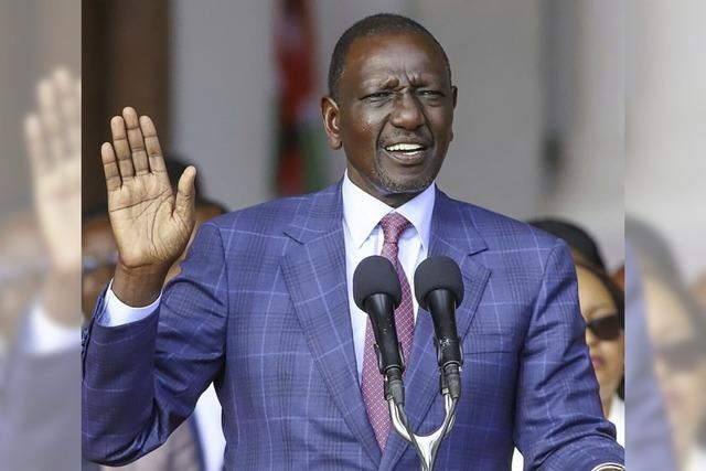 Kenias Prsident gibt Steuergesetz nach Protesten auf