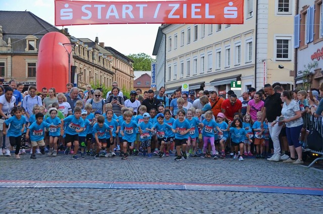 Mit dem Bambinilauf startet der 14. Emmendinger Stadtlauf.  | Foto: Ulrike Strter