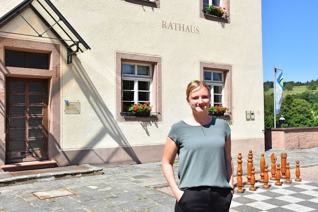 Die 24-jhrige Lena Hummel arbeitet bi...n. Aufgewachsen ist sie in St. Mrgen.  | Foto: Thomas Biniossek