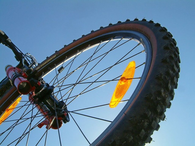 Zum sicheren Fahren auf Mountainbike-S...uch, nur bei gengend Licht zu fahren.  | Foto: Gnther Sigmund/fotolia.com