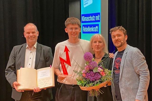 Der ko-Aktivist Jakob Springfeld bekommt den Ehrenpreis der Schnauer Stromrebellen