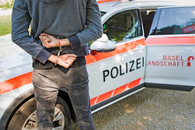Die Polizei Basellandschaft konnte den...lichen Tter festnehmen (Symbolfoto).  | Foto: Polizei BL