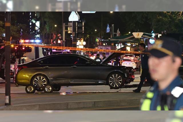 Auto reißt bei Unfall in Seoul neun Menschen in den Tod