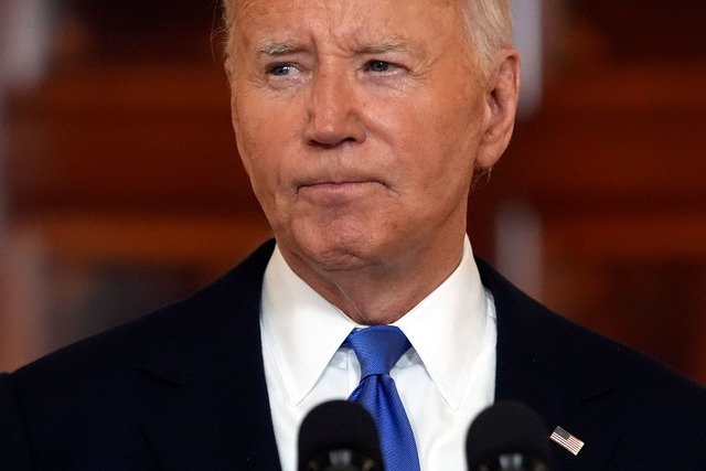 Joe Biden bef&uuml;rchtet, dass es nun...eln eines Pr&auml;sidenten" mehr gibt.  | Foto: Jacquelyn Martin/AP