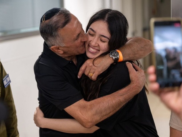 Gut drei Wochen nach der Befreiung ihr...kte Israelin Liora Argamani gestorben.  | Foto: -/IDF Spokesperson's unit via GPO/dpa