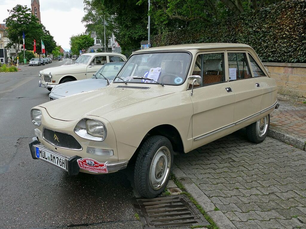 Der Citron Ami 8 Berline wurde von 1969 bis 1979 gebaut und ist eine Weiterentwicklung der Ente. Heute ist er auch in Frankreich selten geworden.