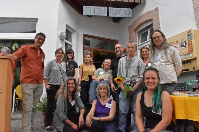 Das Team der Drogenhilfe beim neu erffneten Kontaktladen Caf Kola.  | Foto: Thomas Loisl Mink