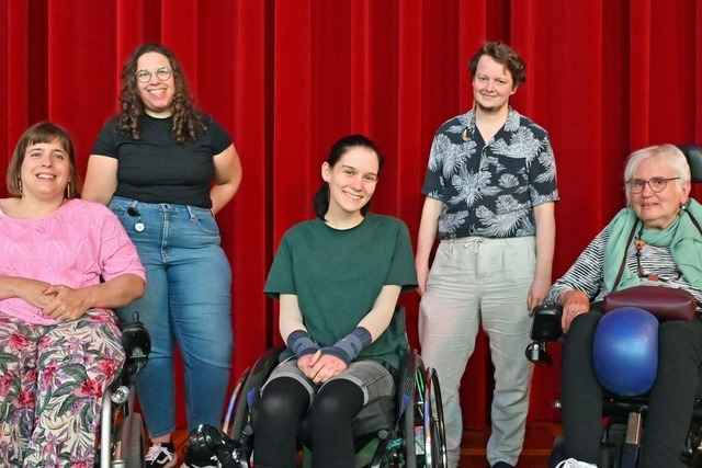 Die "Critical Friends" fordern Barrierefreiheit f�rs Theater Freiburg