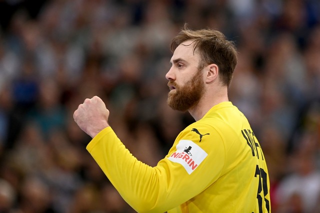 Handball-Rekordmeister THW Kiel hat Na...h&uuml;ter Andreas Wolff verpflichtet.  | Foto: Swen Pf&ouml;rtner/dpa