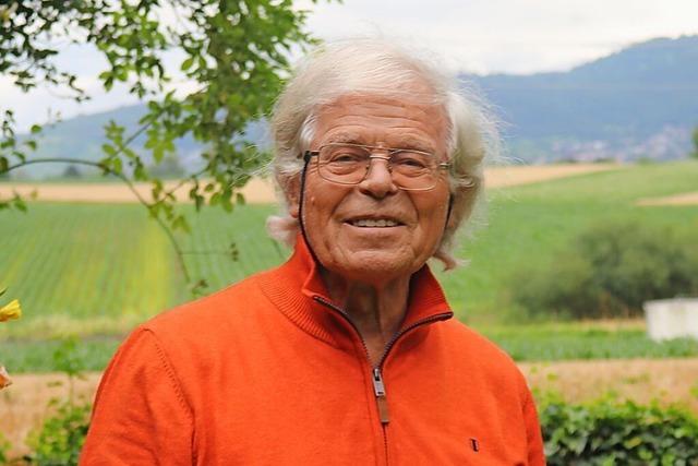 Ein 83-Jhriger zeigt sein groes Herz fr vier junge Schleiereulen im Mengener Kirchturm