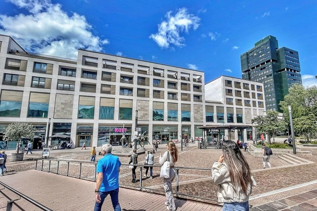 Neben dem Rathaus und ber dem Bahnhof...t beseitigt, und Schden kommen hinzu.  | Foto: Barbara Ruda