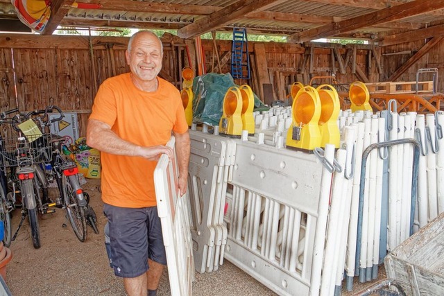 Bauhofleiter Jrgen Httner und seine ... haben derzeit alle Hnde voll zu tun.  | Foto: Ruth Seitz