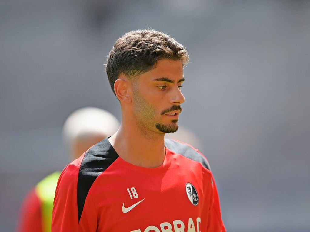 Neuzugang Eren Dinkci trainierte erstmals mit beim SC. Er kommt vom 1. FC Heidenheim.