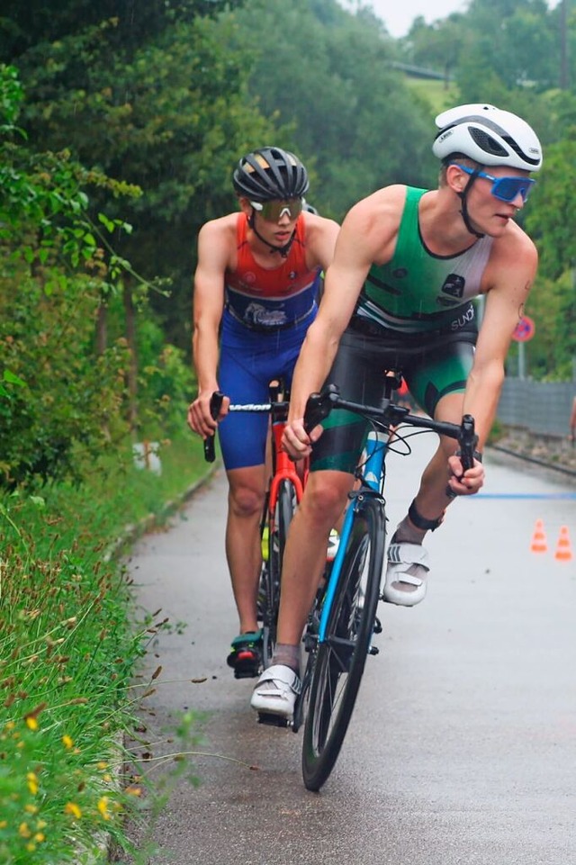 Durch den Regen war die Strecke fr die Radfahrer teilweise rutschig.  | Foto: Christoph Schennen