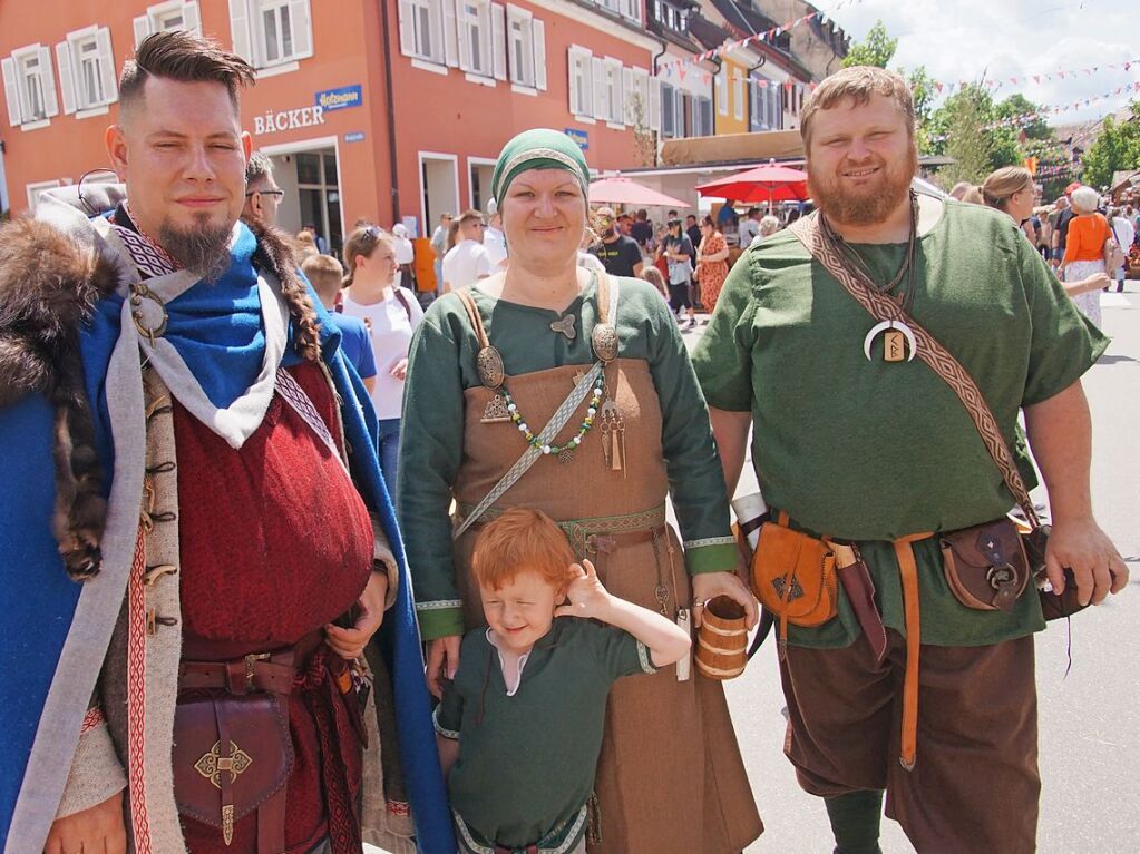 Gut gekleidet auf Kenzingens Mittelaltermarkt