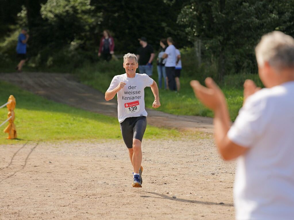 Auch krzere Strecken und ein Bambinilauf waren im Angebot des Sportvereins. Der Start war um 8.45 Uhr am Sportplatz.