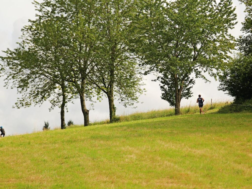 Auch krzere Strecken und ein Bambinilauf waren im Angebot des Sportvereins. Der Start war um 8.45 Uhr am Sportplatz.