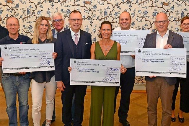 DRK-Stiftung frdert mit 90.000 Euro Projekte des Freiburger Kreisverbands