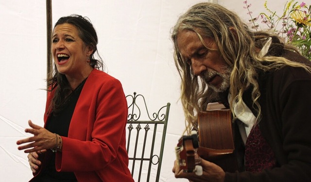 Iosune Lizarte und Pedro Sanz begeisterten im Winzerhof Linder.  | Foto: Christiane Franz