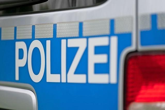 Mutter verletzt Kind im Ostalbkreis lebensgefhrlich mit Messer und flieht dann mit ihrem Sohn