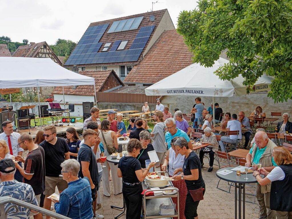 Erffnung Dorftreff Kiechlinsbergen und "Roths-Caf" am Samstag