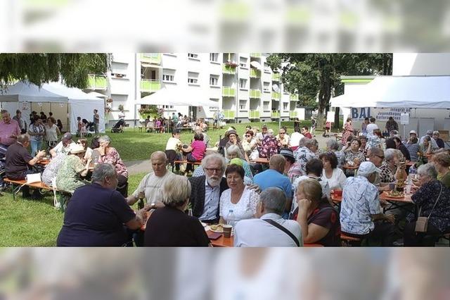 Vielfltiges Fest im sanierten Quartier