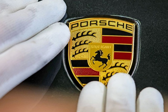 Mit Porsches sind sechs Briten durch das Elztal gerast (Symbolfoto).  | Foto: Jan Woitas (dpa)