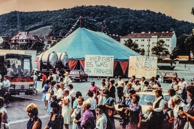 40 Jahre Zelt-Musik-Festival in Freiburg: Verrckte Grofamilie unter Zeltkuppeln
