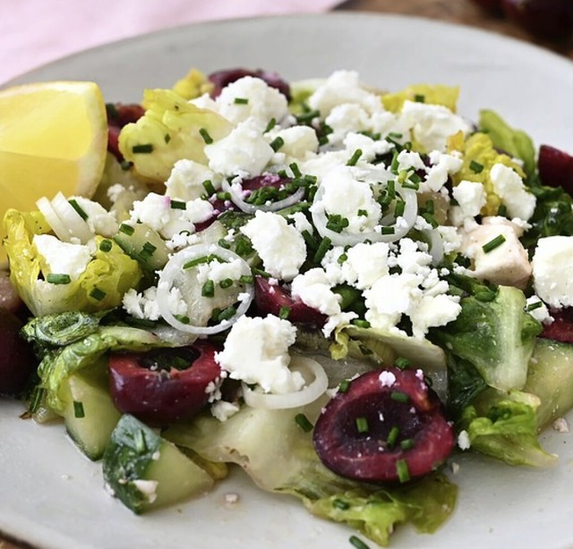 Salat mit Skirschen  | Foto: Julia Uehren (dpa)