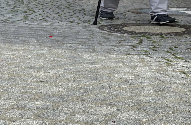 Um die Begehbarkeit des Fischmarkts zu...e dem Brgerbro bereits hergestellt.   | Foto: Juliana Eiland-Jung