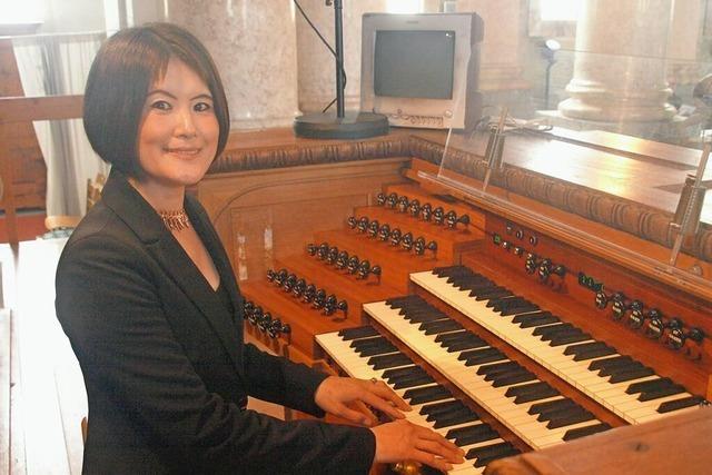 Organistin Eiko Maria Yoshimura berzeugt beim Domkonzert in St. Blasien mit groartigen Interpretationen