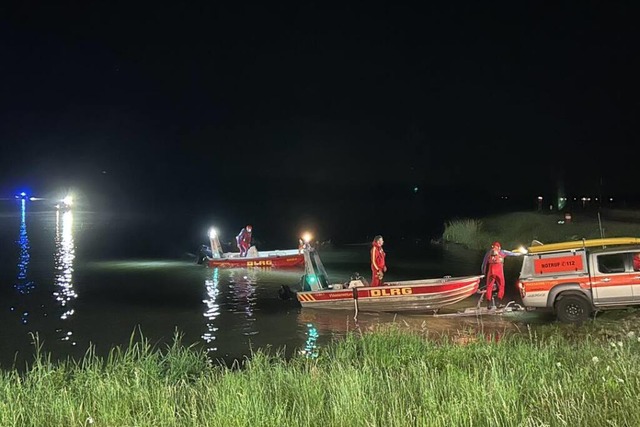 Groeinsatz entlang des Rheins von Kappel bis Schwanau  | Foto: Feuerwehr Schwanau