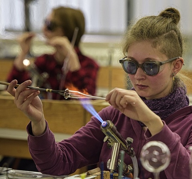 Um spter den Einstieg etwa in einen H...lohnt der Besuch  beruflicher Schulen.  | Foto: Candy Welz