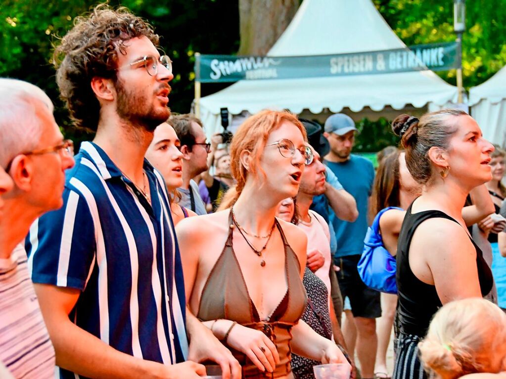 Gizmo Varillas und Blanco White beim Stimmenfestival im Lrracher Rosenfelspark