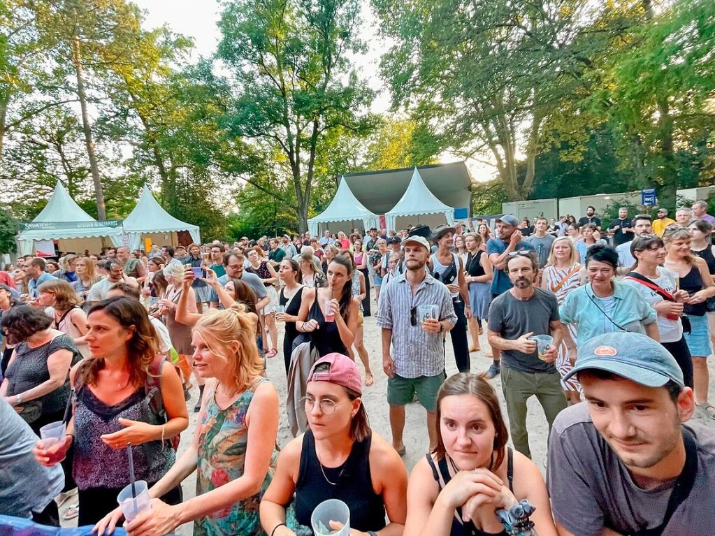 Gizmo Varillas und Blanco White beim Stimmenfestival im Lrracher Rosenfelspark