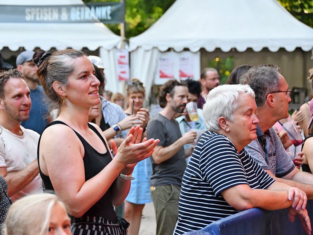 Gizmo Varillas und Blanco White beim Stimmenfestival im Lrracher Rosenfelspark