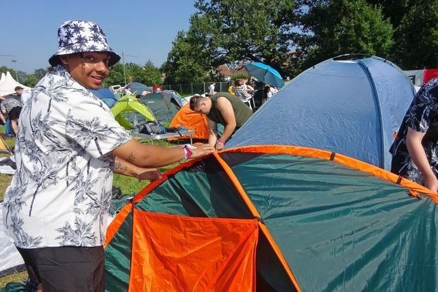Auf dem Campingplatz vom Sea-You-Festival: Erst das Zelt und dann das Vergngen