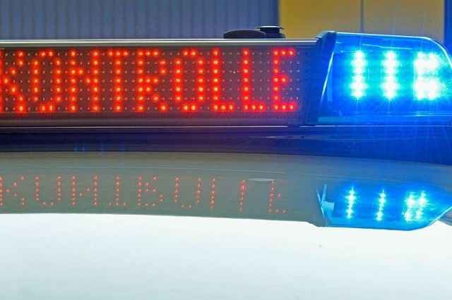 Ein betrunkener SUV-Fahrer hat in Freiburg mehrere Unf�lle gebaut und Fahrerflucht begangen