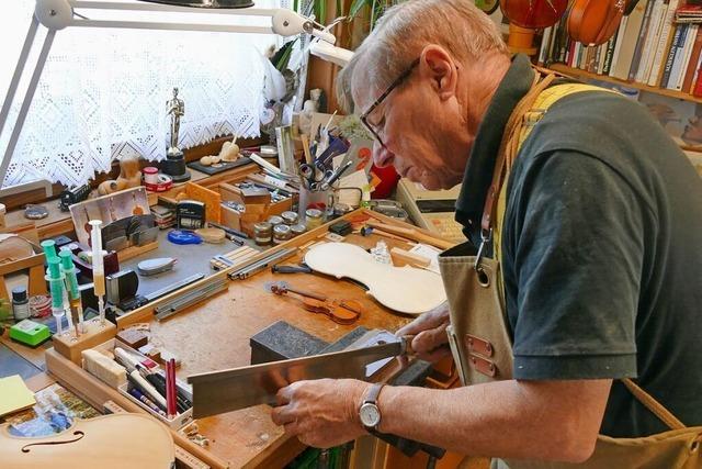 Ein Schreiner aus Titisee-Neustadt hat sich selbst beigebracht, wie man Geigen baut