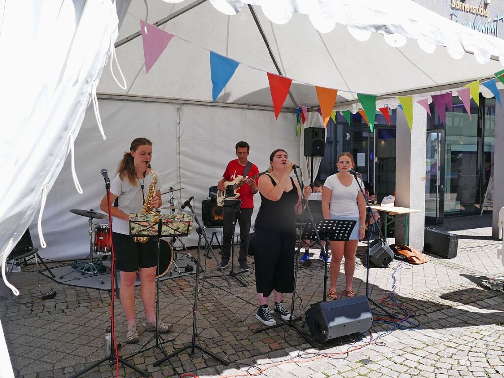 Erstmals konnte die Musikschule am Freiheitsfest teilnehmen