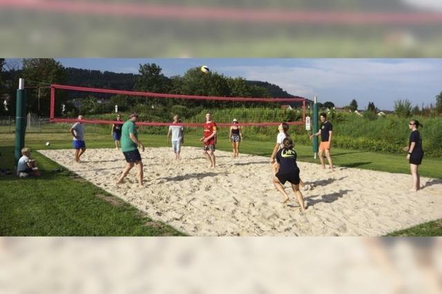 Chillen, Grillen und Workout im Sand